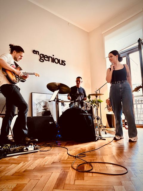 Live music performance in the Engenious office